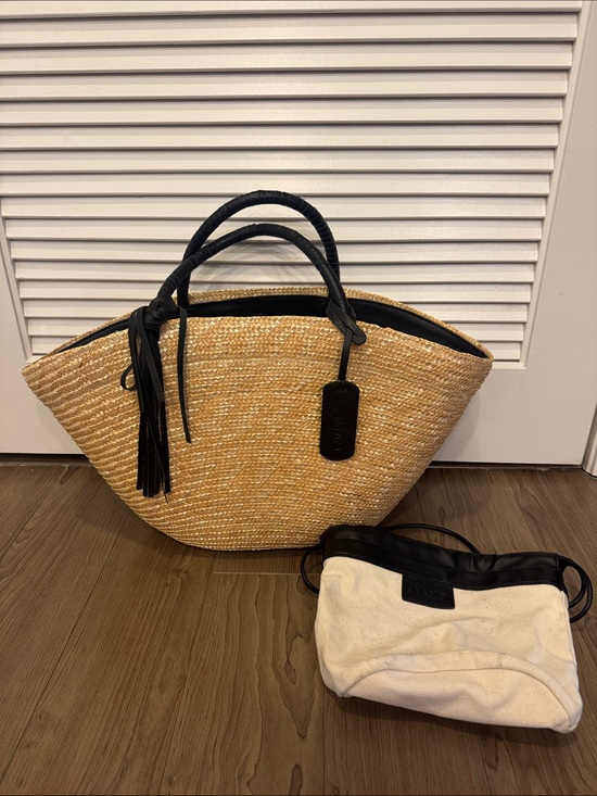 catarzi Handbags - Natural Straw Tote with Leather Black Trim and Tassel